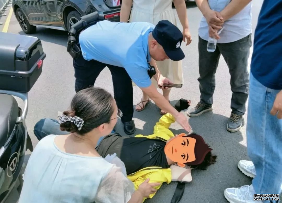 生死10分钟！贵港街头，多人接力救助外卖小哥！